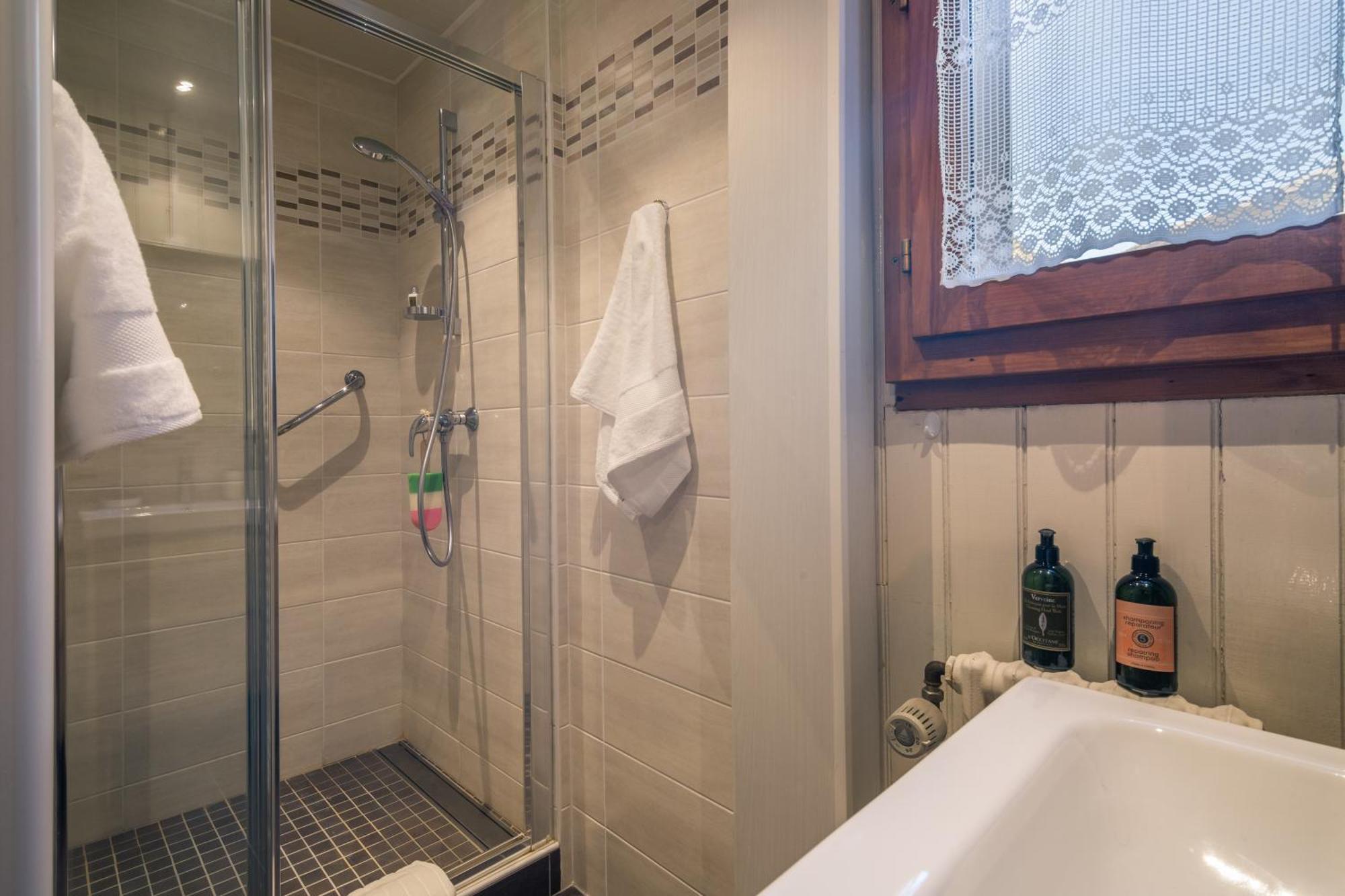 Montblanc Alpine Ski & Sauna Retreat - Happy Rentals Chamonix Bagian luar foto